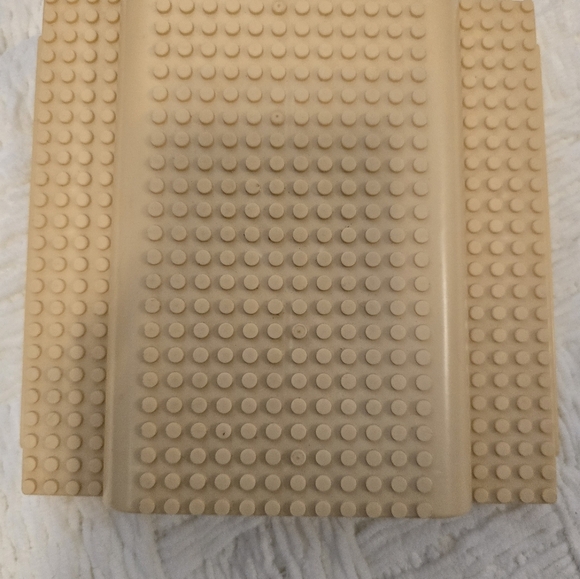 Ritvik Mega Bloks Raised Baseplate Tan 2- Tier Base 7.5" x 7.5" x 1.5" Display - Picture 3 of 3